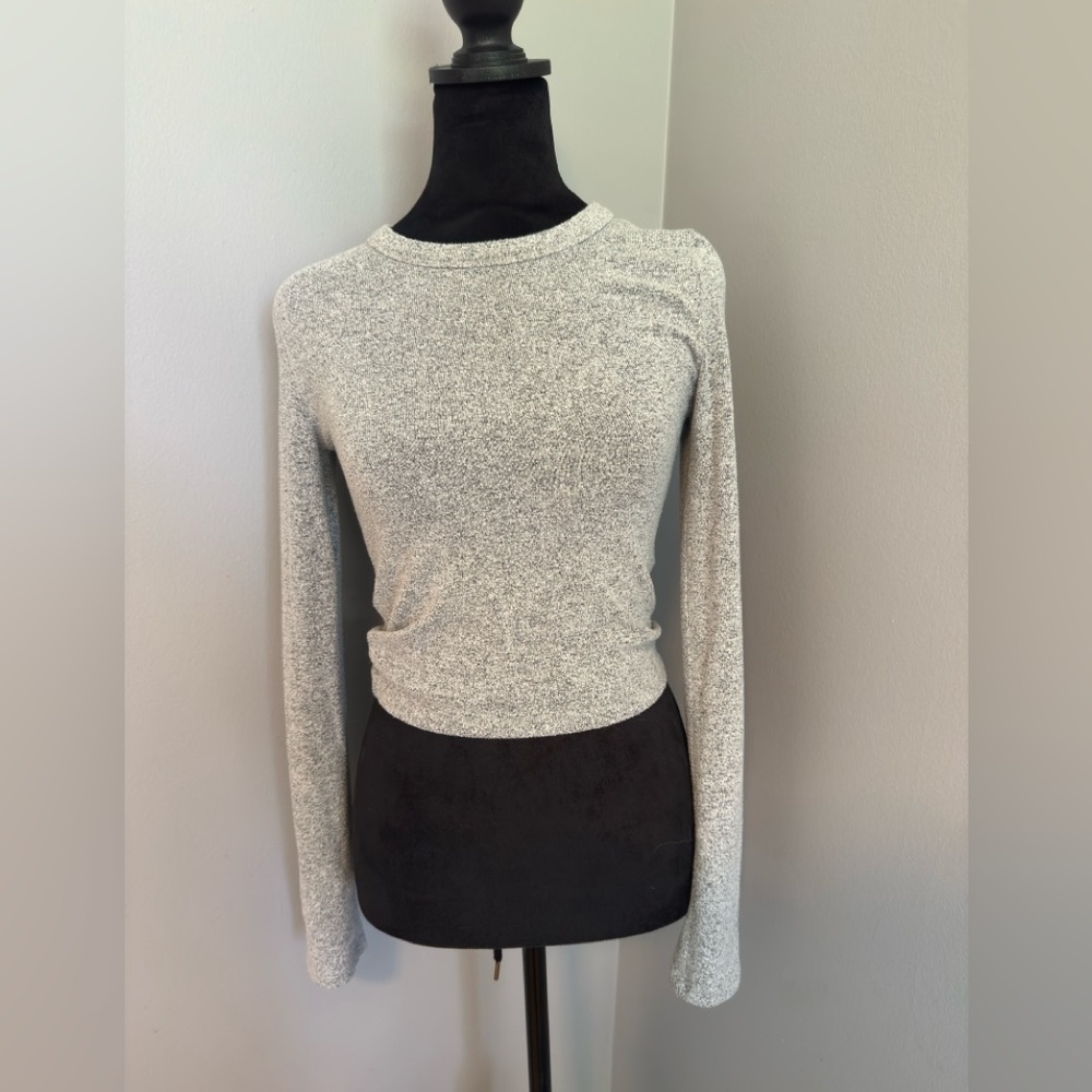 Zara Trafaluc Crop Sweater Size Small